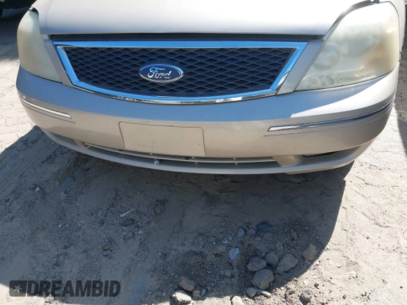 2006 Ford Five Hundred SEL with VIN 1FAFP24126G117587, listed as a IAAI auction lot 42058825 with 183,380 mi miles. Bid and sale history available at carsss.com. Image 6.