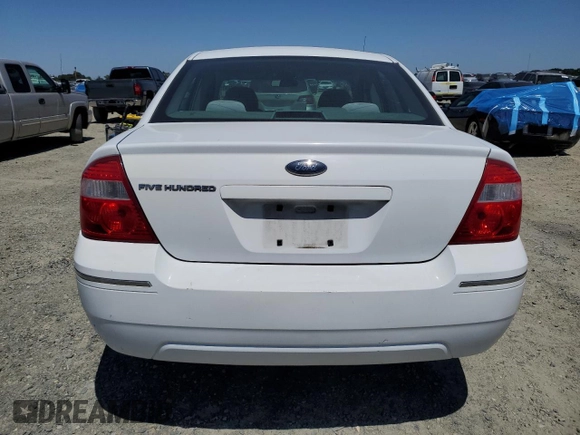 2005 Ford Five Hundred SE z VIN 1FAFP231X5G166052, wystawiony jako Copart lot #57831975 z przebiegiem 90 036 mil mil oraz Czysty tytuł • Clean title. Historia ofert i sprzedaży dostępna na DreamBid. Obrazek 6.