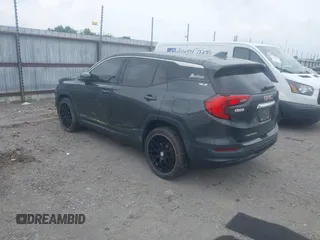 2020 GMC Terrain SLE z VIN 3GKALMEV5LL195418, wystawiony jako IAAI lot #42085947 z przebiegiem 123 978 mil mil oraz . Historia ofert i sprzedaży dostępna na DreamBid. Obrazek 3.
