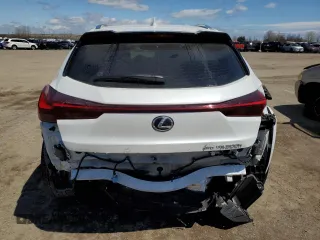 2025 Lexus UX 300h z VIN JTHUCJDHXS2001225, wystawiony jako Copart lot #55670245 z przebiegiem 4205 mil mil oraz Tytuł czysty. Historia ofert i sprzedaży dostępna na DreamBid. Obrazek 6.