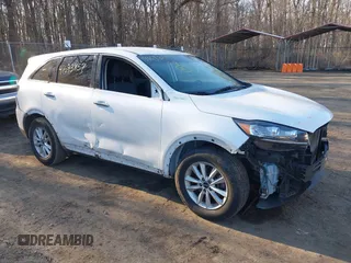 2020 Kia Sorento LX V6 with VIN 5XYPG4A5XLG622373, listed as a IAAI auction lot 41693857 with 120,485 mi miles. Bid and sale history available at carsss.com. Image 1.