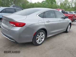 2015 Chrysler 200 Limited with VIN 1C3CCCAB8FN700919, listed as a IAAI auction lot 42084125 with 171,960 mi miles. Bid and sale history available at carsss.com. Image 4.