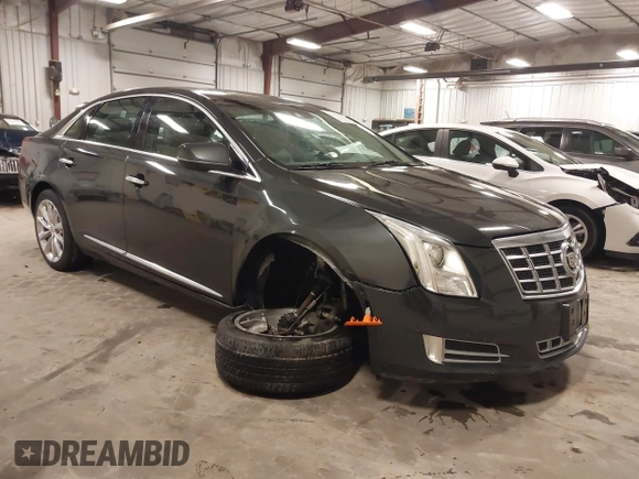 2013 Cadillac XTS Luxury with VIN 2G61R5S32D9101909, listed as a IAAI auction lot 41461611 with 110,603 mi miles. Bid and sale history available at carsss.com. Image 1.