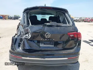 2022 Volkswagen Tiguan S with VIN 3VV1B7AX5NM030779, listed as a IAAI auction lot 41877605 with 39,261 mi miles and . Bid and sale history available at DreamBid. Image 17.