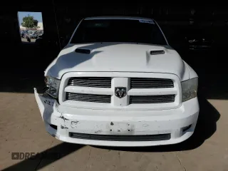 2012 Ram 1500 Sport z VIN 1C6RD6HT4CS155325, wystawiony jako Copart lot #76717904 z przebiegiem 152 654 mil mil oraz Szkoda całkowita • Salvage title. Historia ofert i sprzedaży dostępna na DreamBid. Obrazek 5.
