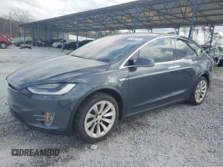 2016 Tesla Model X 70D with VIN 5YJXCBE21GF004162, listed as a Copart auction lot 47462715 with 88,593 mi miles and Salvage Title. Bid and sale history available at carsss.com. Image 1.