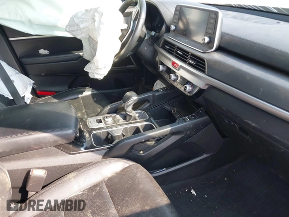 2021 Kia Telluride S with VIN 5XYP6DHC5MG173337, listed as a IAAI auction lot 42414885 with Not provided miles and . Bid and sale history available at DreamBid. Image 5.