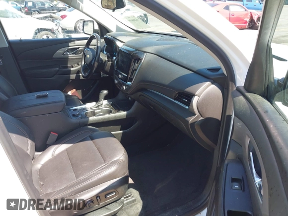 2019 Chevrolet Traverse LT z VIN 1GNERHKW2KJ305953, wystawiony jako IAAI lot #42064913 z przebiegiem 104 200 mil mil oraz . Historia ofert i sprzedaży dostępna na DreamBid. Obrazek 5.