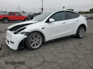 2022 Tesla Model Y Long Range z VIN 7SAYGDEE4NF364430, wystawiony jako Copart lot #53870265 z przebiegiem 42 950 mil mil oraz Szkody całkowita. Historia ofert i sprzedaży dostępna na DreamBid. Obrazek 1.