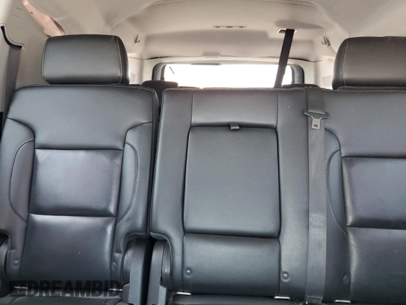 2019 Chevrolet Suburban LT z VIN 1GNSKHKCXKR116384, wystawiony jako Copart lot #60829385 z przebiegiem Nie podano mil oraz Czysty tytuł • Clean title. Historia ofert i sprzedaży dostępna na DreamBid. Obrazek 10.