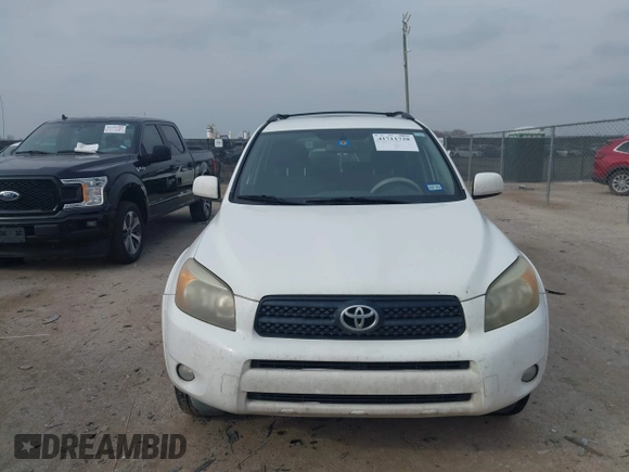 2007 Toyota RAV4 Sport with VIN JTMZD32V575059290, listed as a IAAI auction lot 41711738 with 260,346 mi miles. Bid and sale history available at carsss.com. Image 12.
