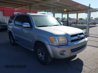 2007 Toyota Sequoia Limited with VIN 5TDZT38A47S296077, listed as a IAAI auction lot 42063659 with 222,080 mi miles and . Bid and sale history available at DreamBid. Image 1.