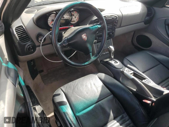2001 Porsche Boxster с VIN WP0CA29811U621854, выставлен на аукционе Copart как лот 60405085 с пробегом 89 842 миль миль и Чистый • Clean title. История ставок и продаж доступна на DreamBid. Изображение 8.