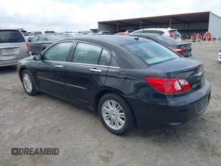 2007 Chrysler Sebring Limited z VIN 1C3LC66K77N526689, wystawiony jako IAAI lot #41894589 z przebiegiem Nie podano mil oraz . Historia ofert i sprzedaży dostępna na DreamBid. Obrazek 3.