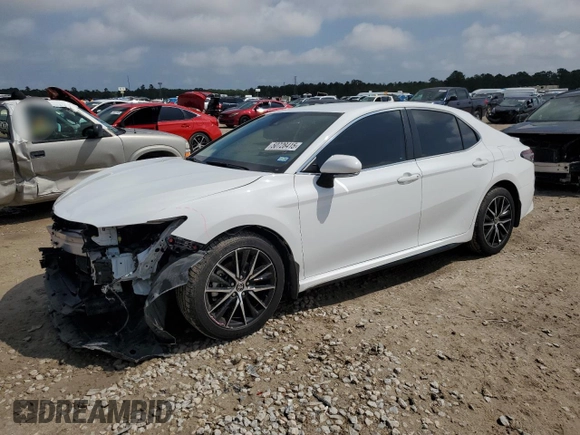 2023 Toyota Camry SE with VIN 4T1G11AKXPU767953, listed as a Copart auction lot 50728415 with 63,249 mi miles and Salvage Title. Bid and sale history available at DreamBid. Image 1.