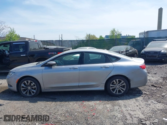 2016 Chrysler 200 S with VIN 1C3CCCBB1GN133033, listed as a IAAI auction lot 42121605 with 1 mi miles. Bid and sale history available at carsss.com. Image 14.