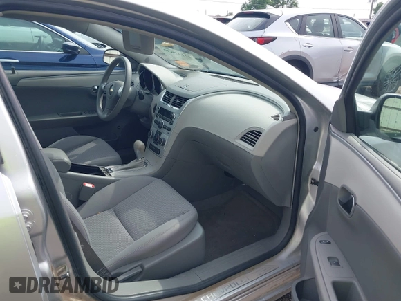 2009 Chevrolet Malibu 1LS with VIN 1G1ZG57B194180787, listed as a IAAI auction lot 42147639 with 48,411 mi miles and . Bid and sale history available at DreamBid. Image 5.