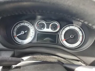2014 FIAT 500L Lounge with VIN ZFBCFACH8EZ004015, listed as a Copart auction lot 73840584 with 0 mi miles and Salvage Title. Bid and sale history available at carsss.com. Image 9.