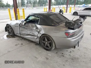 2001 Honda S2000 z VIN JHMAP11491T006580, wystawiony jako IAAI lot #41933308 z przebiegiem 151 232 mil mil oraz . Historia ofert i sprzedaży dostępna na DreamBid. Obrazek 3.