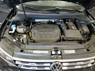 2020 Volkswagen Tiguan SEL Premium R-Line with VIN 3VV4B7AX5LM003382, listed as a Copart auction lot 46403255 with 28,355 mi miles and Salvage Title. Bid and sale history available at carsss.com. Image 12.