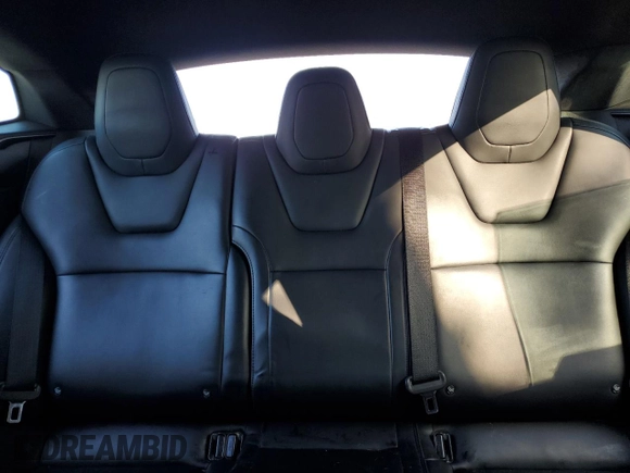 2019 Tesla Model S 100D с VIN 5YJSA1E45KF330891, выставлен на аукционе Copart как лот 48133005 с пробегом 53 018 миль миль и Списание • Salvage title. История ставок и продаж доступна на DreamBid. Изображение 10.