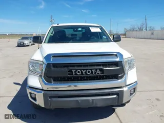 2017 Toyota Tundra 2WD SR5 with VIN 5TFEM5F14HX115761, listed as a IAAI auction lot 41827688 with 136,038 mi miles. Bid and sale history available at carsss.com. Image 6.