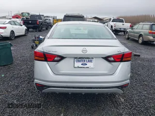 2022 Nissan Altima 2.5 SV with VIN 1N4BL4DV9NN306854, listed as a IAAI auction lot 41593305 with 63,346 mi miles. Bid and sale history available at carsss.com. Image 17.