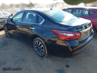 2018 Nissan Altima 2.5 SL with VIN 1N4AL3APXJC175919, listed as a IAAI auction lot 41356600 with 161,268 mi miles. Bid and sale history available at carsss.com. Image 3.