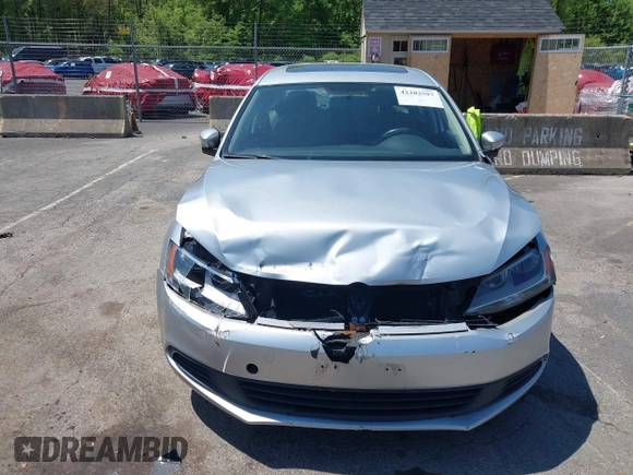 2012 Volkswagen Jetta SE with VIN 3VWDP7AJ8CM465069, listed as a IAAI auction lot 42202597 with 106,963 mi miles and . Bid and sale history available at DreamBid. Image 6.
