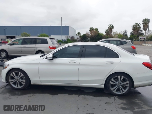 2018 Mercedes-Benz C 300 with VIN 55SWF4JB9JU235630, listed as a IAAI auction lot 42063801 with 117,855 mi miles and . Bid and sale history available at DreamBid. Image 14.
