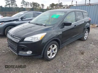 2015 Ford Escape SE with VIN 1FMCU0GXXFUA40927, listed as a IAAI auction lot 40735395 with Not Provided miles. Bid and sale history available at carsss.com. Image 2.
