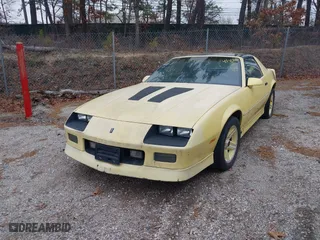 1986 Chevrolet Camaro Z28 Sport with VIN 1G1FP87H0GL154693, listed as a IAAI auction lot 41404607 with 26,343 mi miles. Bid and sale history available at carsss.com. Image 6.