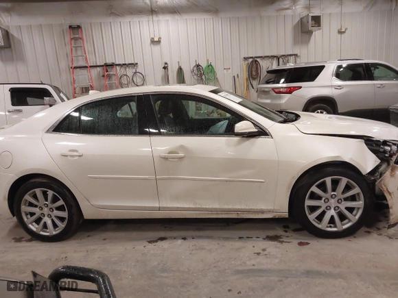 2013 Chevrolet Malibu LT with VIN 1G11E5SA8DF151902, listed as a IAAI auction lot 41705922 with 200,293 mi miles. Bid and sale history available at carsss.com. Image 13.