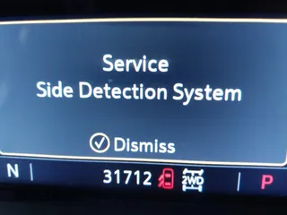 2024 Cadillac XT6 Luxury with VIN 1GYKPBR47RZ723532, listed as a IAAI auction lot 41758065 with 31,712 mi miles. Bid and sale history available at carsss.com. Image 16.