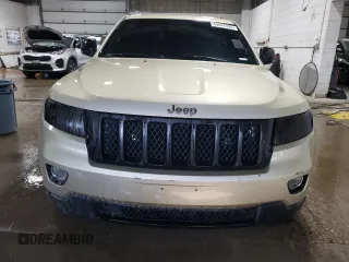 2011 Jeep Grand Cherokee Overland with VIN 1J4RR6GT1BC665906, listed as a Copart auction lot 49647095 with 141,546 mi miles and Clean title. Bid and sale history available at DreamBid. Image 5.