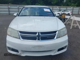 2012 Dodge Avenger SXT z VIN 1C3CDZCB8CN265750, wystawiony jako IAAI lot #42473685 z przebiegiem 163 788 mil mil oraz . Historia ofert i sprzedaży dostępna na DreamBid. Obrazek 6.