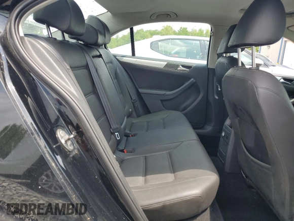 2011 Volkswagen Jetta SEL with VIN 3VWLZ7AJ2BM393757, listed as a Copart auction lot 64605645 with 208,803 mi miles and Clean title. Bid and sale history available at DreamBid. Image 10.