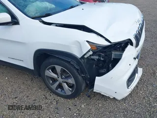 2019 Jeep Cherokee Limited with VIN 1C4PJLDB9KD469835, listed as a IAAI auction lot 41950965 with 80,576 mi miles. Bid and sale history available at carsss.com. Image 18.