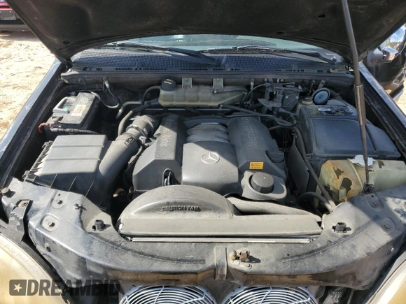 1999 Mercedes-Benz M 320/430/500 z VIN 4JGAB54E0XA060572, wystawiony jako Copart lot #45536805 z przebiegiem 215 210 mil mil oraz Szkoda całkowita • Salvage title. Historia ofert i sprzedaży dostępna na DreamBid. Obrazek 13.