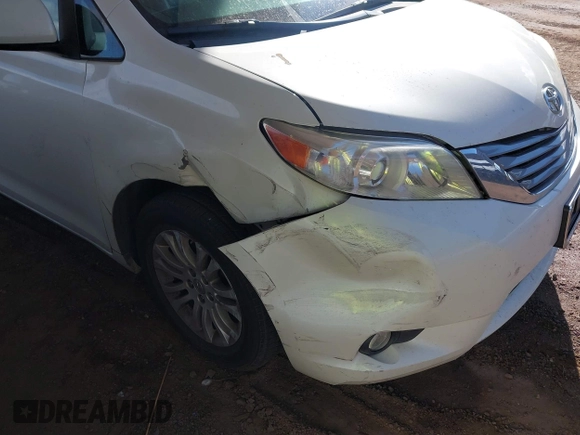 2016 Toyota Sienna XLE с VIN 5TDYK3DC0GS762593, выставлен на аукционе IAAI как лот 41769173 с пробегом 71 869 миль миль и . История ставок и продаж доступна на DreamBid. Изображение 6.