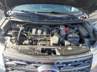2018 Ford Explorer XLT z VIN 1FM5K7D82JGA41100, wystawiony jako Copart lot #53668305 z przebiegiem 117 733 mil mil oraz Szkody całkowita. Historia ofert i sprzedaży dostępna na DreamBid. Obrazek 12.