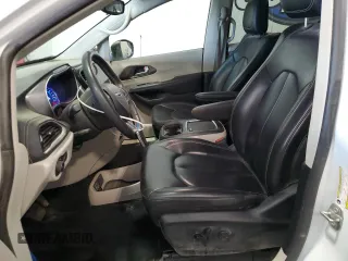 2023 Chrysler Pacifica Hybrid Touring L with VIN 2C4RC1L75PR611607, listed as a Copart auction lot 61475985 with 63,241 mi miles and Clean title. Bid and sale history available at DreamBid. Image 7.
