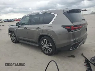2024 Lexus LX 600 Luxury z VIN JTJGB7CX2R4052260, wystawiony jako Copart lot #50761565 z przebiegiem 15 400 mil mil oraz Szkoda całkowita • Salvage title. Historia ofert i sprzedaży dostępna na DreamBid. Obrazek 2.