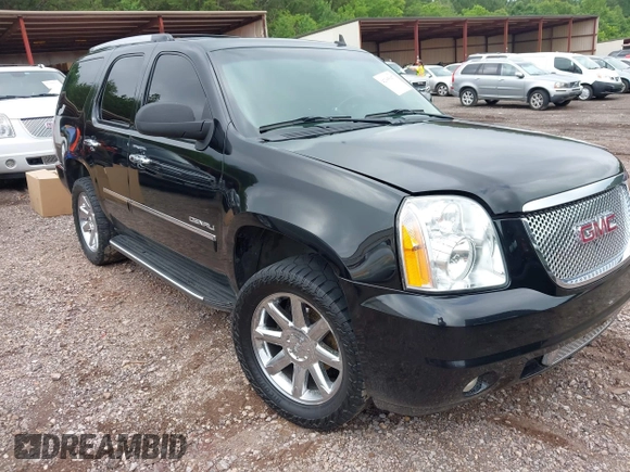 2013 GMC Yukon Denali z VIN 1GKS2EEFXDR305783, wystawiony jako IAAI lot #42305947 z przebiegiem 251 874 mil mil oraz . Historia ofert i sprzedaży dostępna na DreamBid. Obrazek 1.