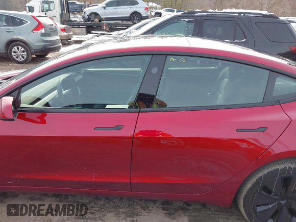 2025 Tesla Model 3 Long Range with VIN 5YJ3E1EB7SF890659, listed as a IAAI auction lot 41550353 with 1,004 mi miles and . Bid and sale history available at DreamBid. Image 15.