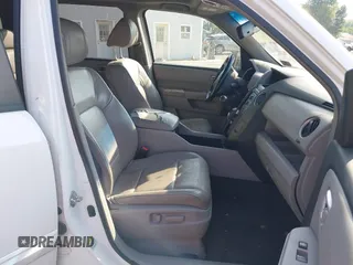 2009 Honda Pilot EX-L with VIN 5FNYF48569B039103, listed as a IAAI auction lot 42651867 with 162,450 mi miles and . Bid and sale history available at DreamBid. Image 5.