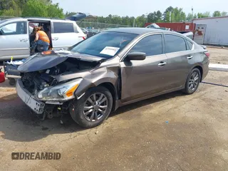 2015 Nissan Altima S with VIN 1N4AL3AP2FN379061, listed as a IAAI auction lot 41995960 with 313,153 mi miles and . Bid and sale history available at carsss.com. Image 19.
