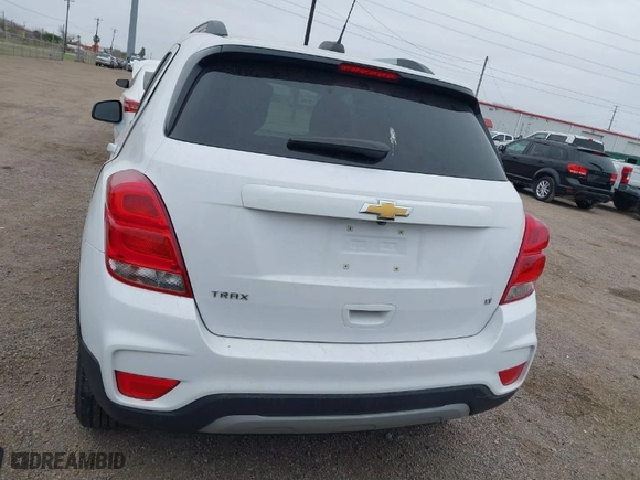 2020 Chevrolet Trax LT with VIN 3GNCJLSB9LL338988, listed as a IAAI auction lot 41592516 with 40,422 mi miles. Bid and sale history available at carsss.com. Image 15.