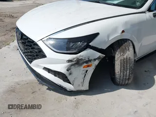 2023 Hyundai Sonata SEL z VIN KMHL64JA0PA280223, wystawiony jako IAAI lot #41996995 z przebiegiem 10 620 mil mil oraz . Historia ofert i sprzedaży dostępna na DreamBid. Obrazek 6.