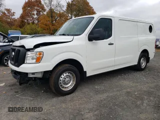 2020 Nissan NV Cargo SV z VIN 1N6BF0KM5LN806590, wystawiony jako Copart lot #78617184 z przebiegiem 147 620 mil mil oraz Szkoda całkowita • Salvage title. Historia ofert i sprzedaży dostępna na DreamBid. Obrazek 1.